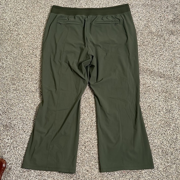 Athleta army green pants size 18 - Picture 9 of 10